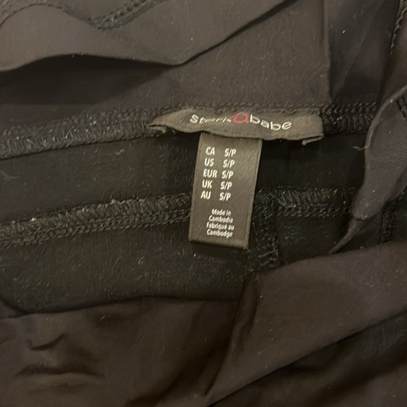 ⭐️2/$20⭐️ Stork & Babe Maternity Jeggings - Picture 2 of 3